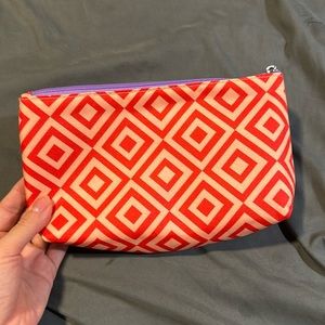 💜5 for $25 Clinique geometric makeup bag